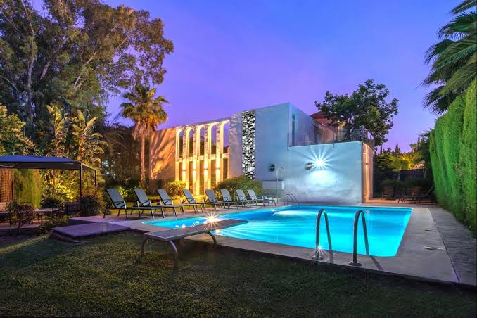 long term holiday rentals Mooloolaba